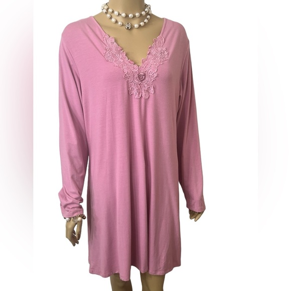 CINEMA EAOILE LADYS PAJAMA GOWN, SIZE XL WORN ONLY ONCE IN GREAT CONDITION. - Picture 6 of 12